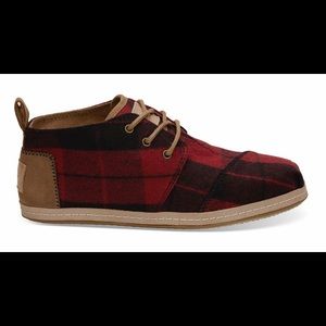 Toms Plaid shoe